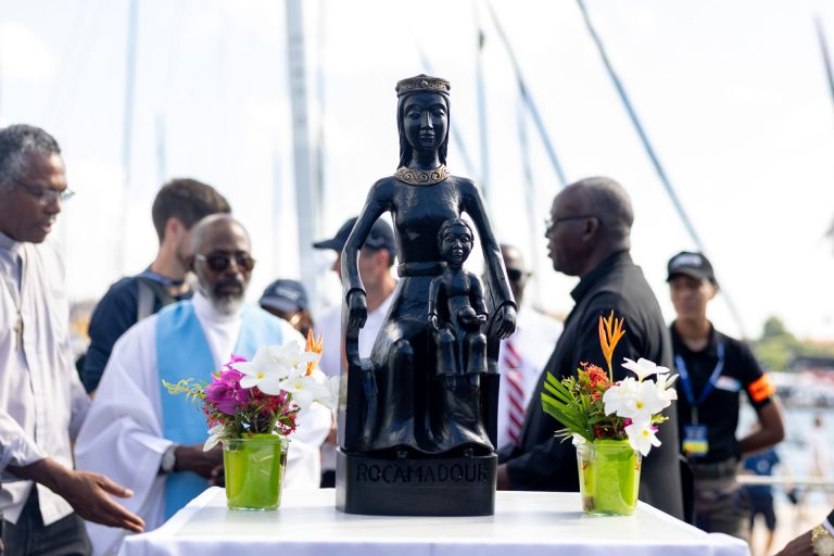 Arrivée de la Vierge noire de Rocamadour en Martinique - Transat Café L'Or 2025